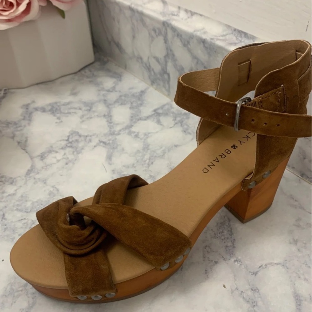 Lucky Brand Sz 7